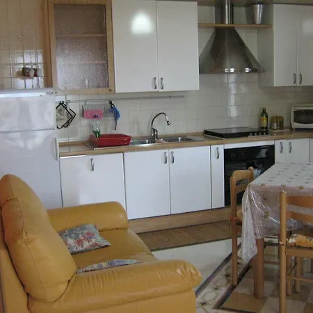 Casa Vacanze La Collina Incantata Σπίτι διακοπών *